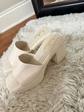 Lulu's Ivory Chunky Platform Mule Heels
